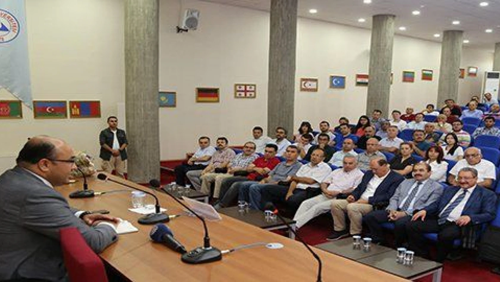 ERÜ'de '15 Temmuz Darbe Girişimi ve Demokrasi Mücadelesi' konulu konferans