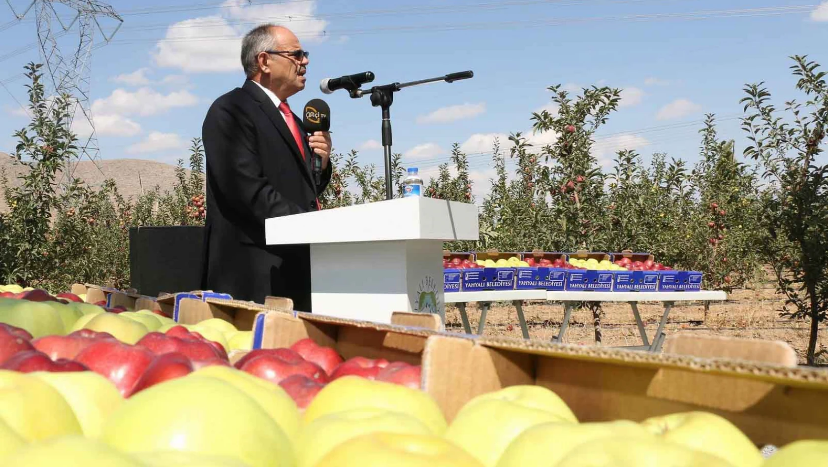 Başkan Öztürk: 'Yahyalı'da elma üretimi modernleşmeli'