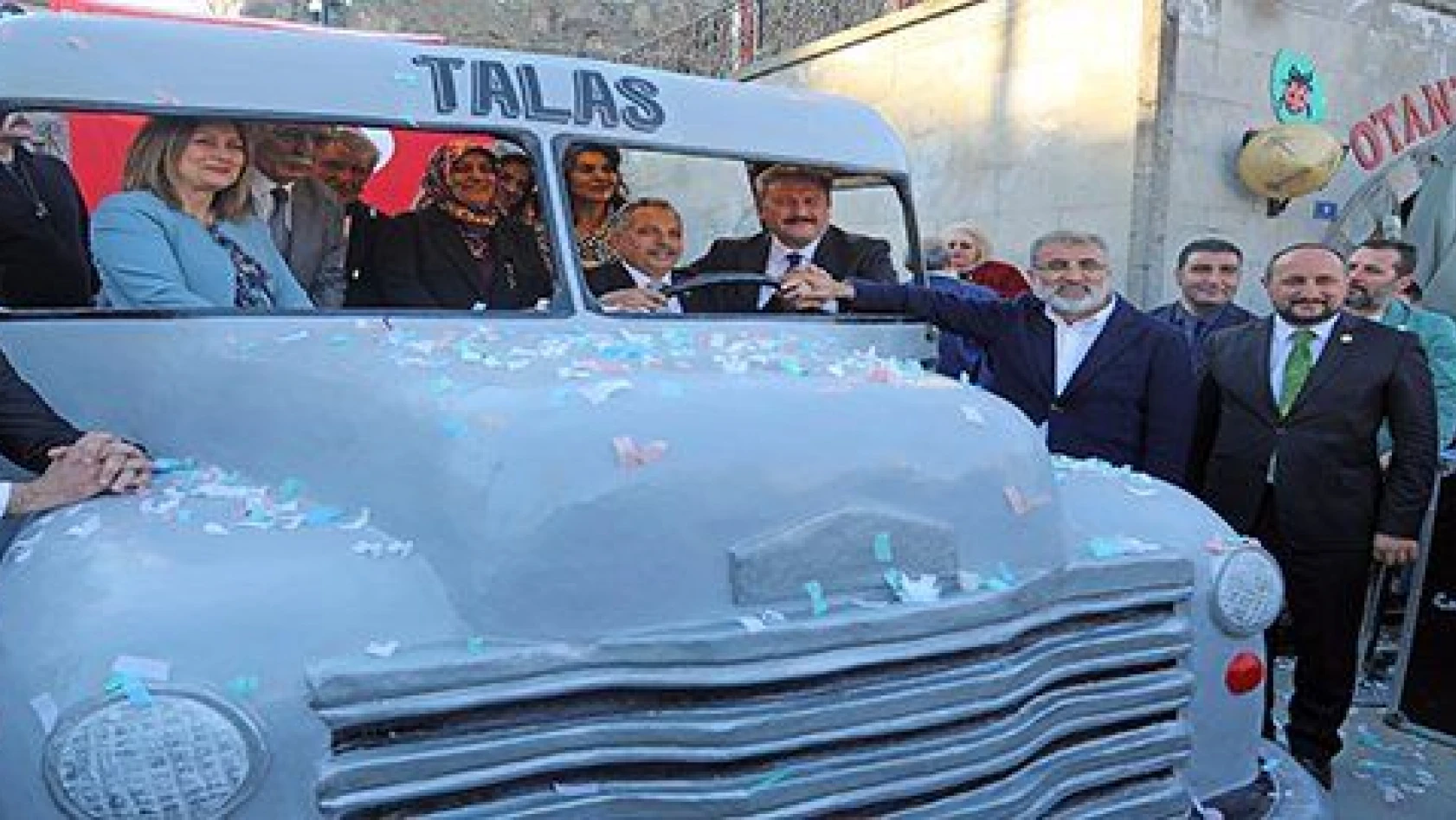 Talas'ın kültürüne bir katkı daha: 'Otobüs anıtı'