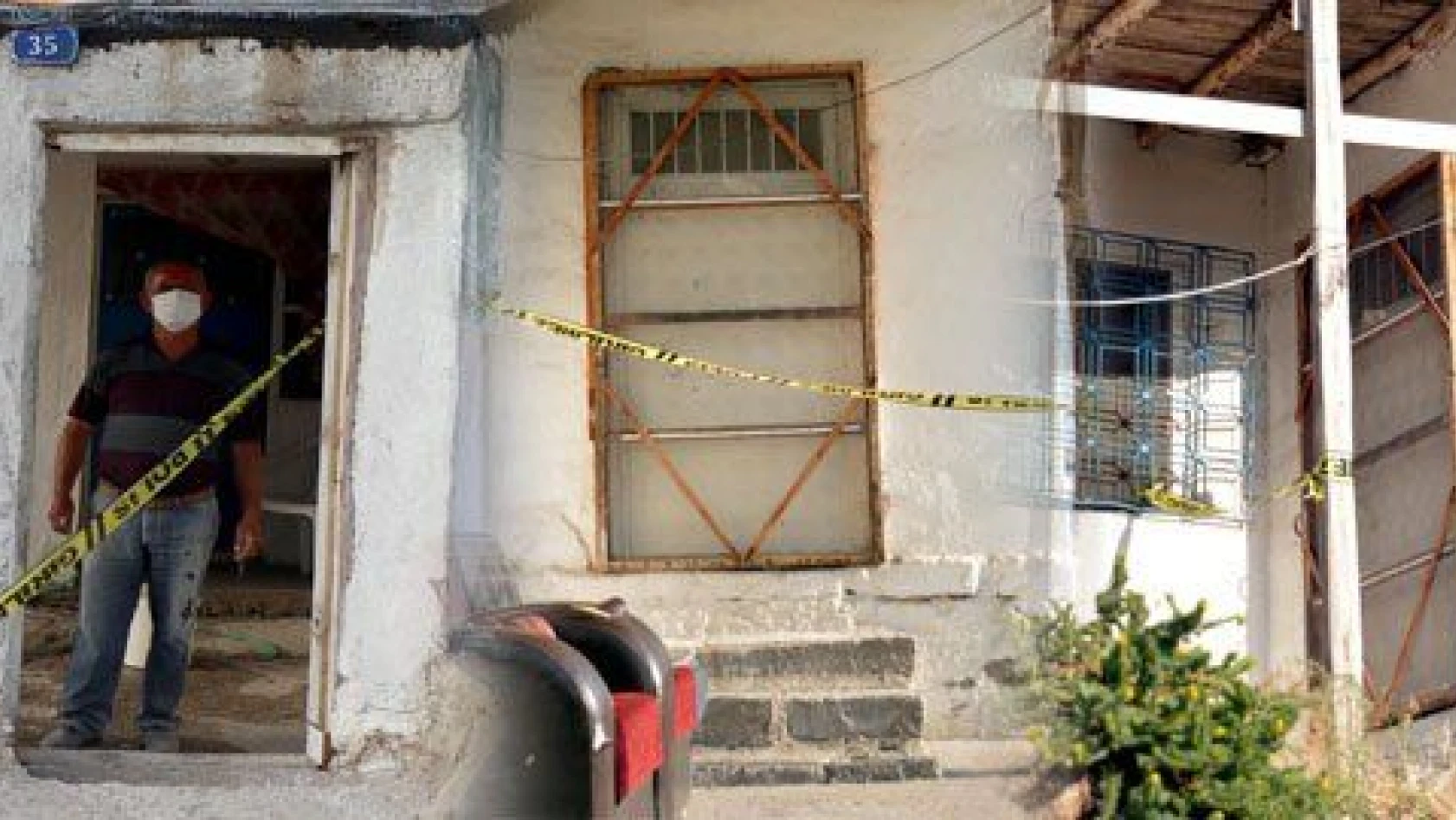 Kayseri'de müstakil 3 eve koronavirüs karantinası