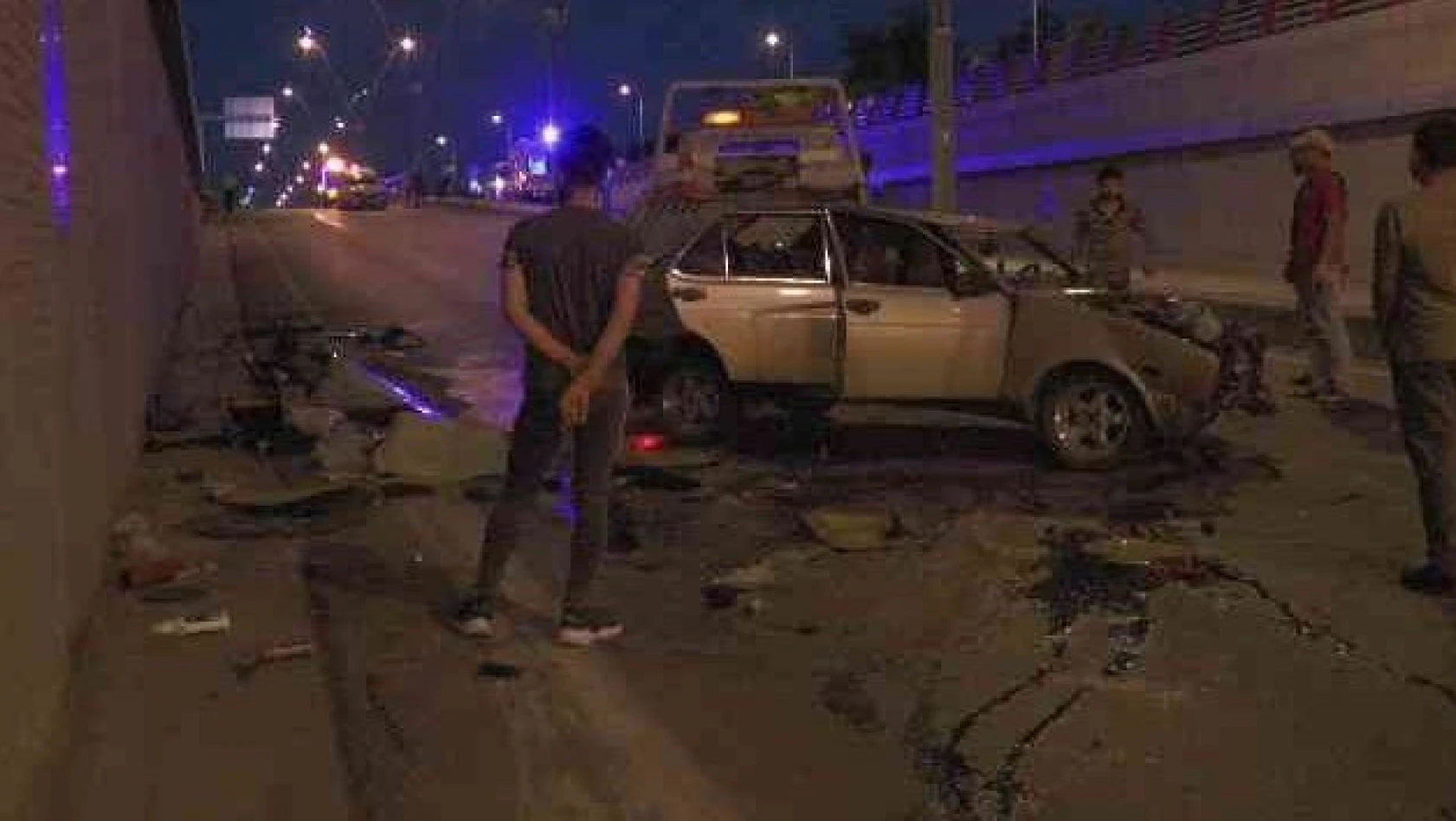 Kayseri'de 6 araç alt geçitte birbirine girdi: 4 yaralı