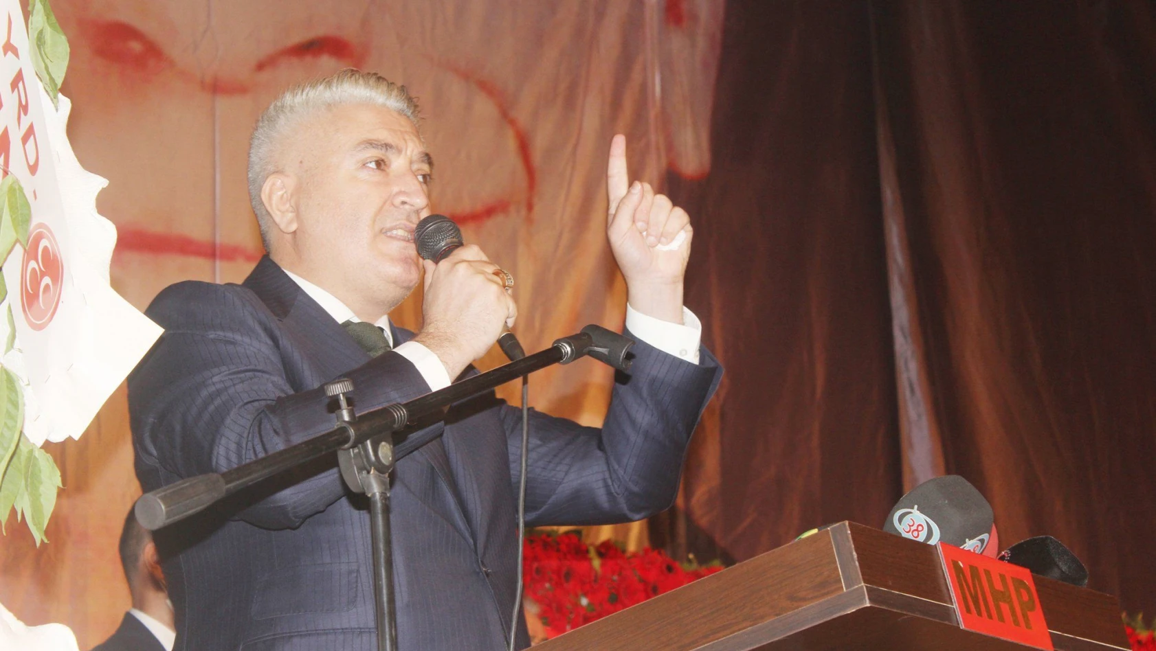 MHP İl Başkanı Serkan Tok, güven tazeledi