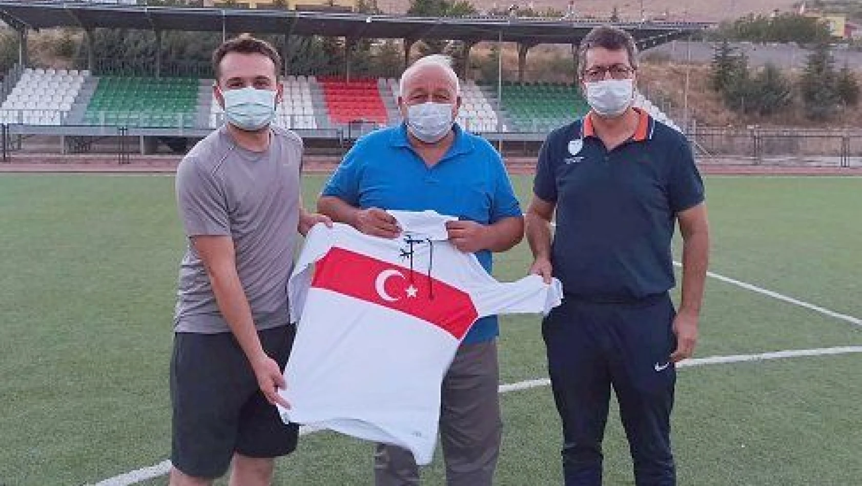 TÜFAD Başkanı Yozgat'tan, Yerköyspor futbol akademisine ziyaret 