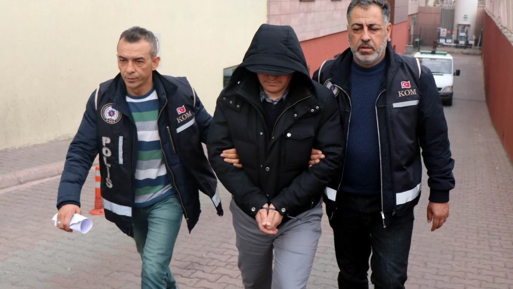 Kayseri'de FETÖ'nün iş adamlarına operasyon: 11 gözaltı kararı