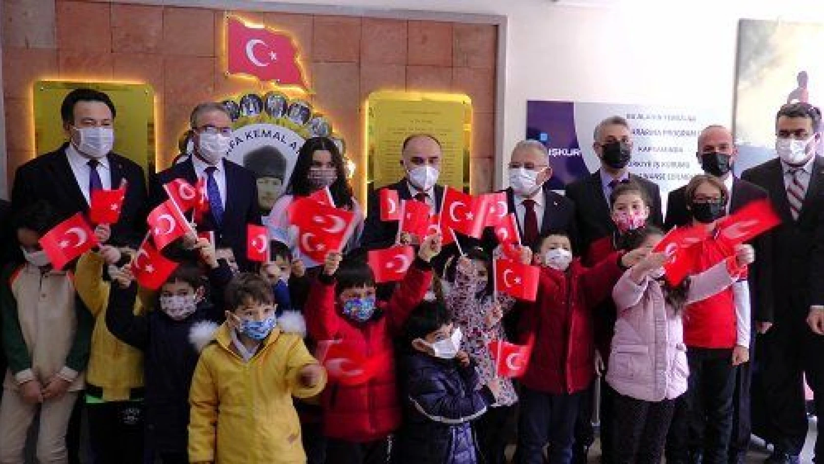 Kayseri'de karne heyecanı yaşandı