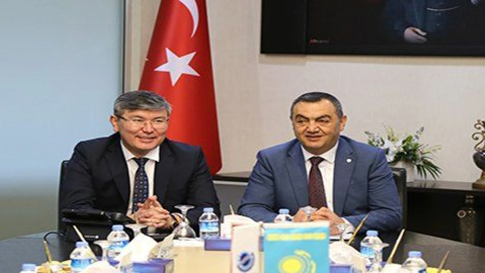 Kazak Büyükelçi'den KAYSO'ya Ziyaret