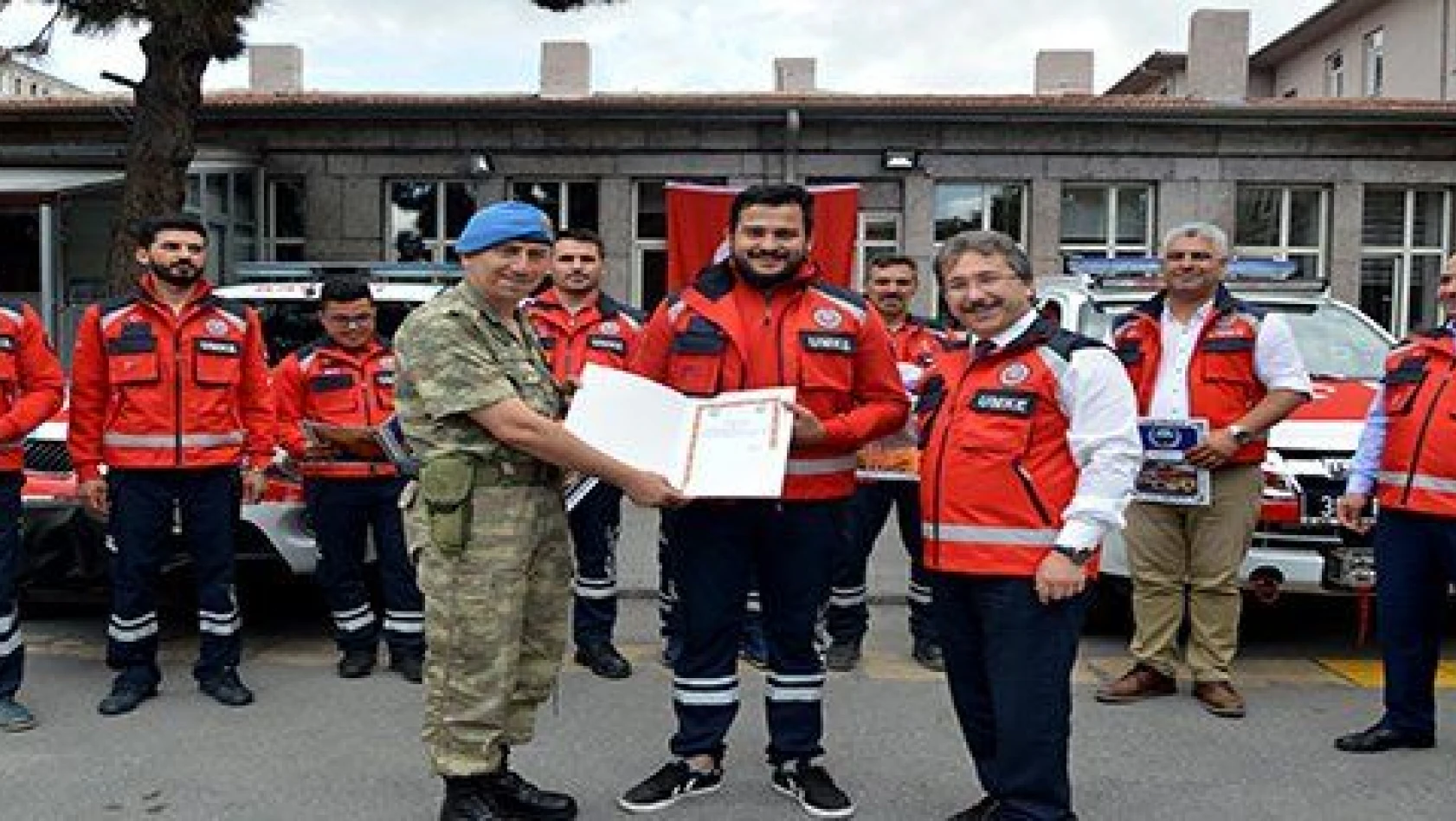 Erciyes 2019 Uluslararası Askeri Tatbikata Katılan UMKE Ekipleri Başarı Belgesi ile Ödüllendirildi