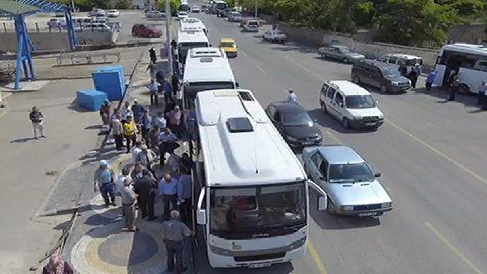 Develi'den 10 otobüs seçim için İstanbul'a gitti 