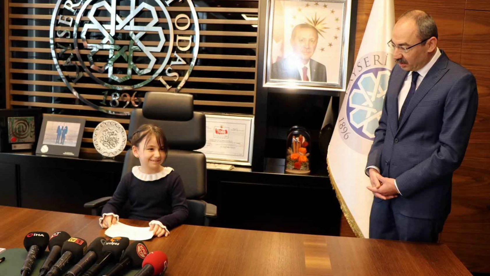 Başkan Gülsoy koltuğunu Alya'ya devretti 