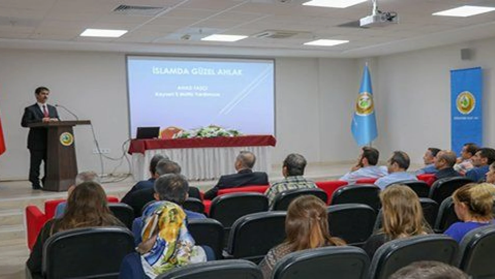 İslam'da Güzel Ahlak Konferansı