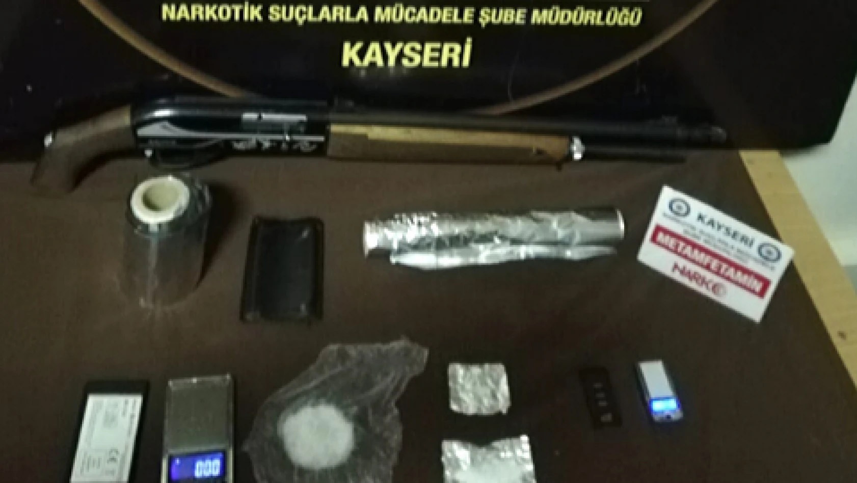 Narkotik 'ten uyuşturucu operasyonu: 2 gözaltı