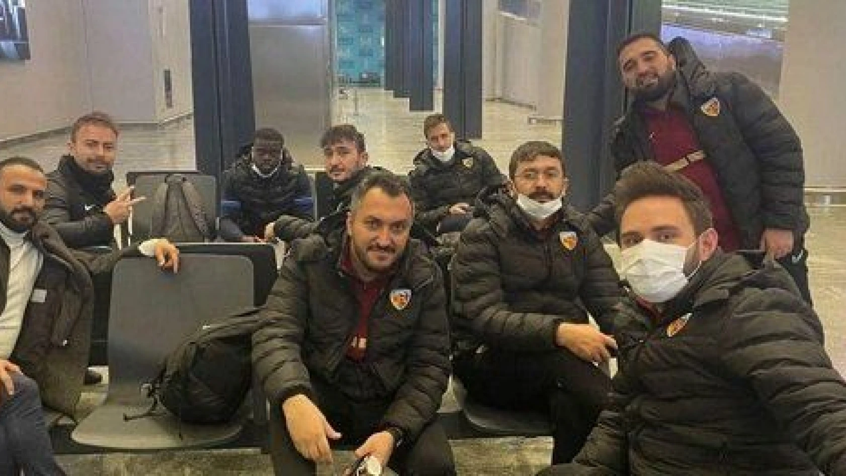 Kayserisporlu futbolcular İstanbul'da mahsur kaldı