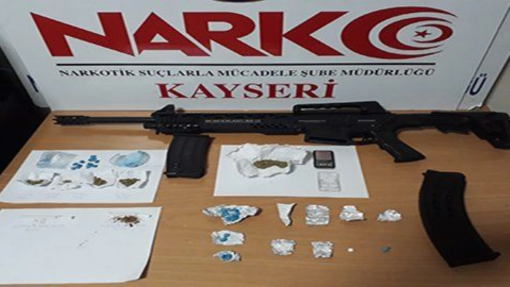 Kayseri'de uyuşturucu operasyonları: 20 gözaltı 