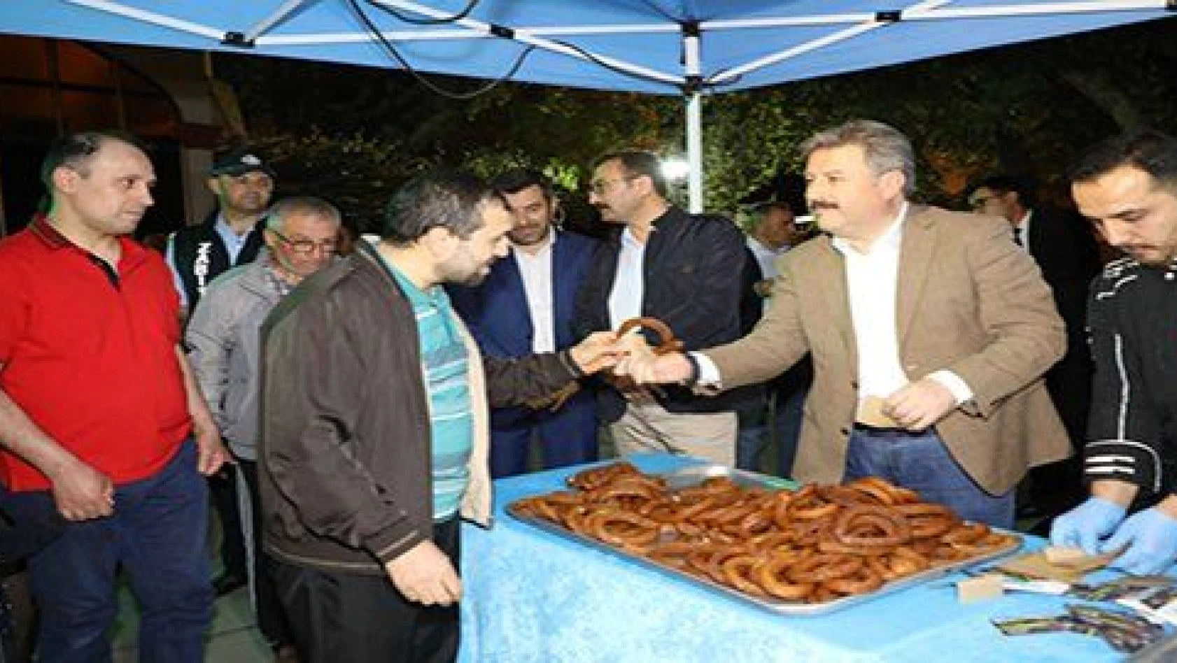 Başkan Palancıoğlu 'Hürriyet mahallemiz her geçen gün daha da yenilenmektedir'