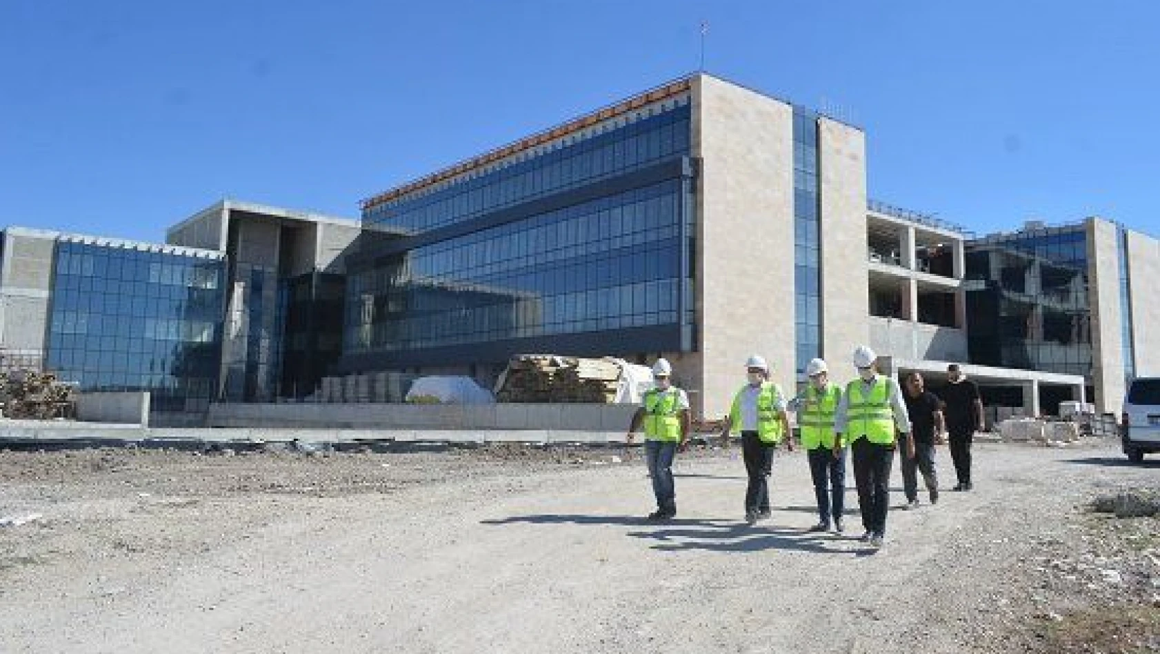 Bünyan Devlet Hastanesi'nin inşaatı sürüyor