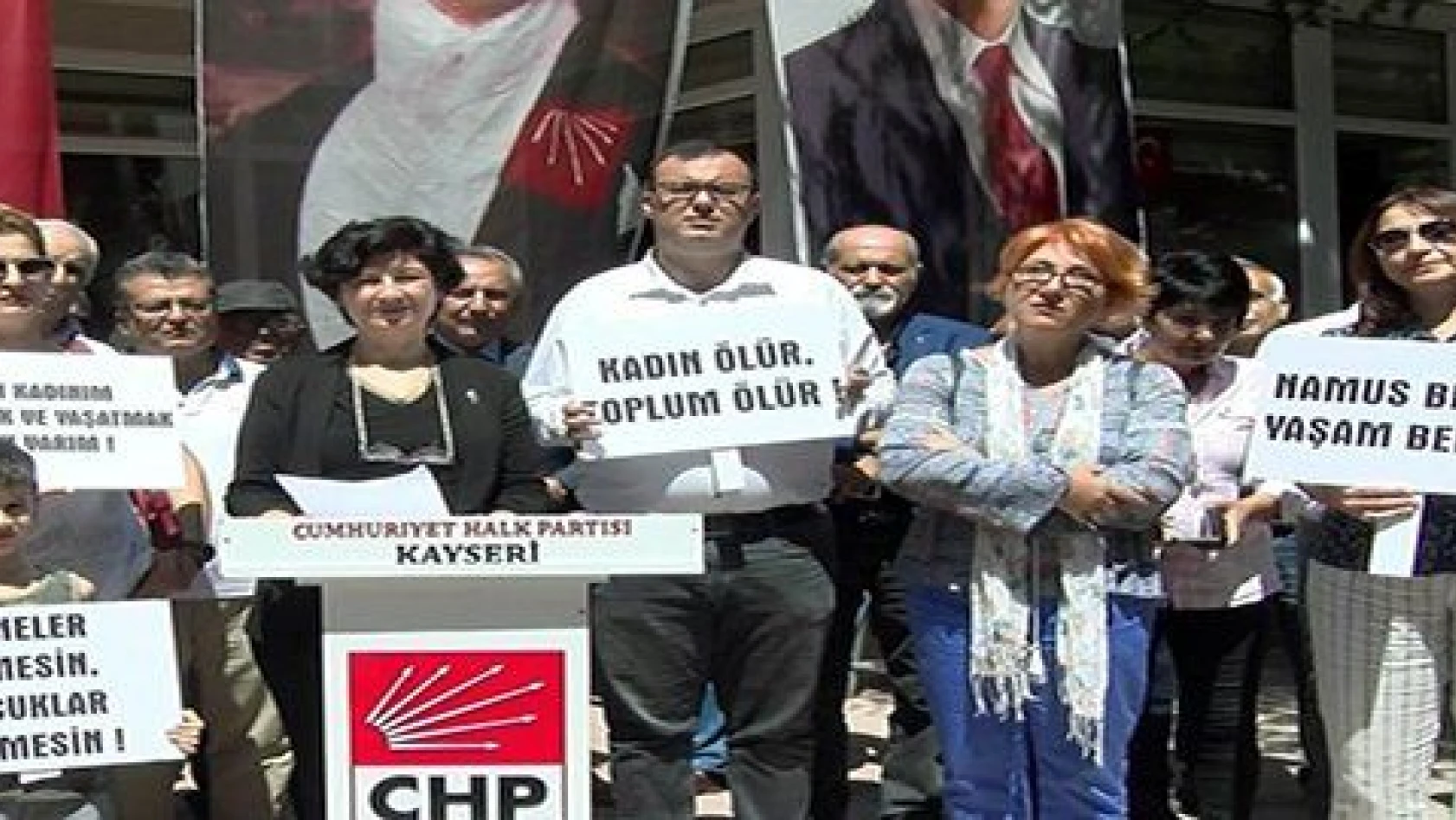 CHP' Kadın Kollarından kadın cinayetlerine tepki