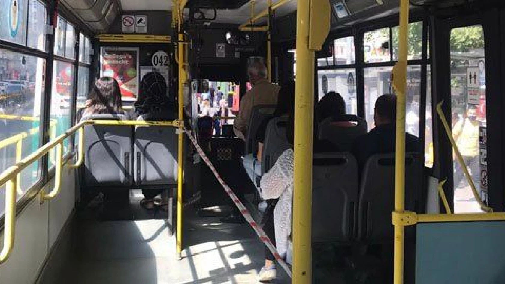 Ayakta yolcu almayan otobüs şoförlerinden şeritli önlem