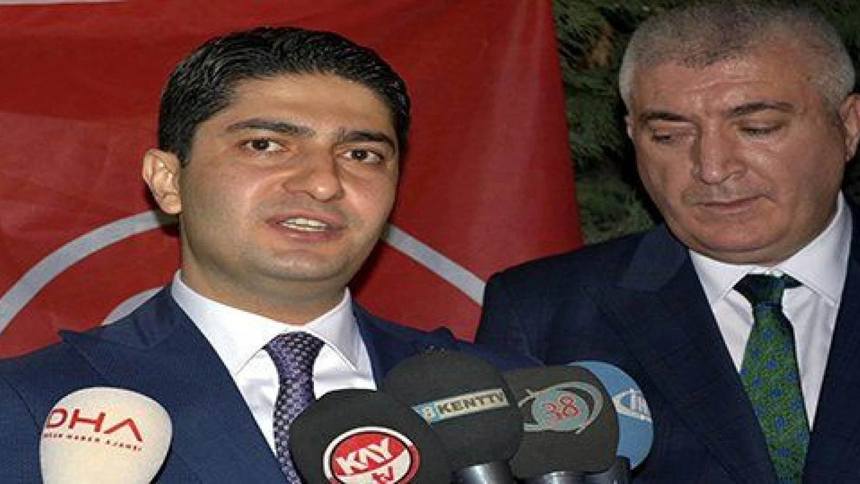 Milletvekili adayı Özdemir basın mensuplarıyla iftarda buluştu