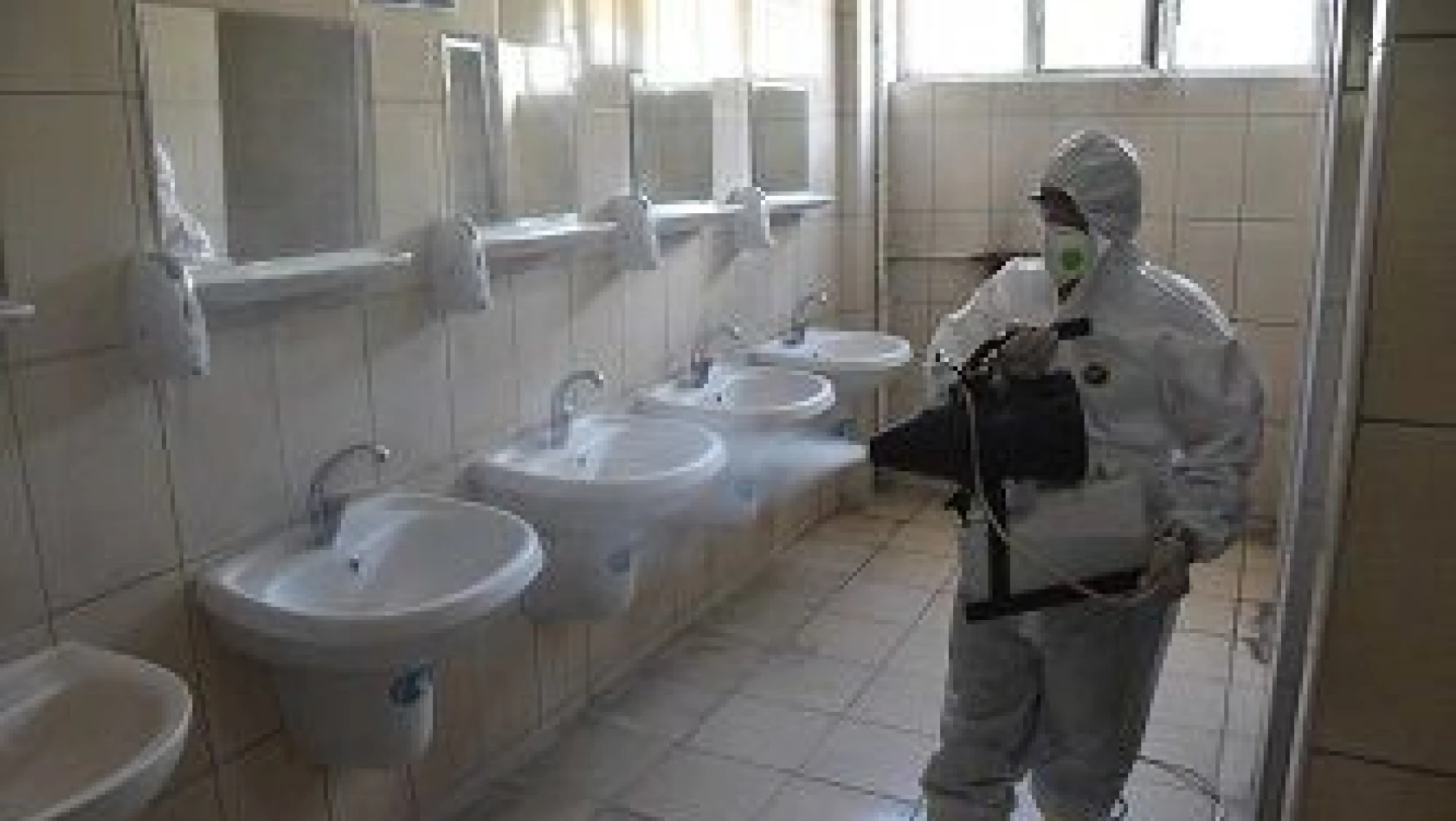 Kocasinan'da okullar YKS öncesi dezenfekte edildi