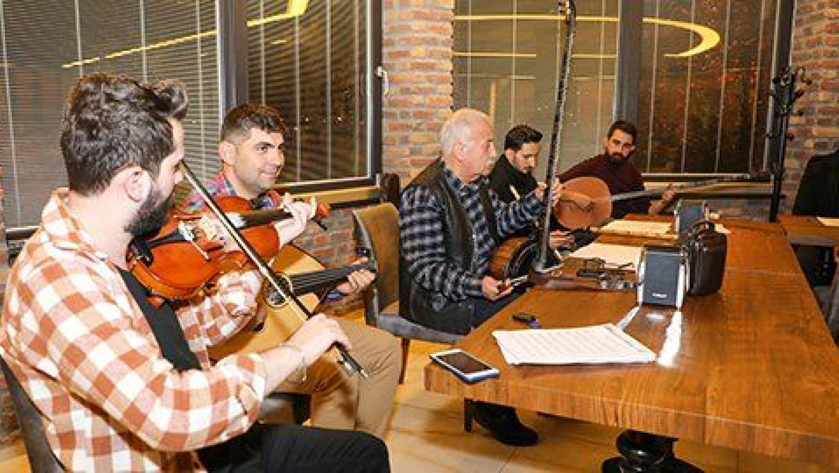 Müziğe gönül verenler Talas'ta buluşuyor