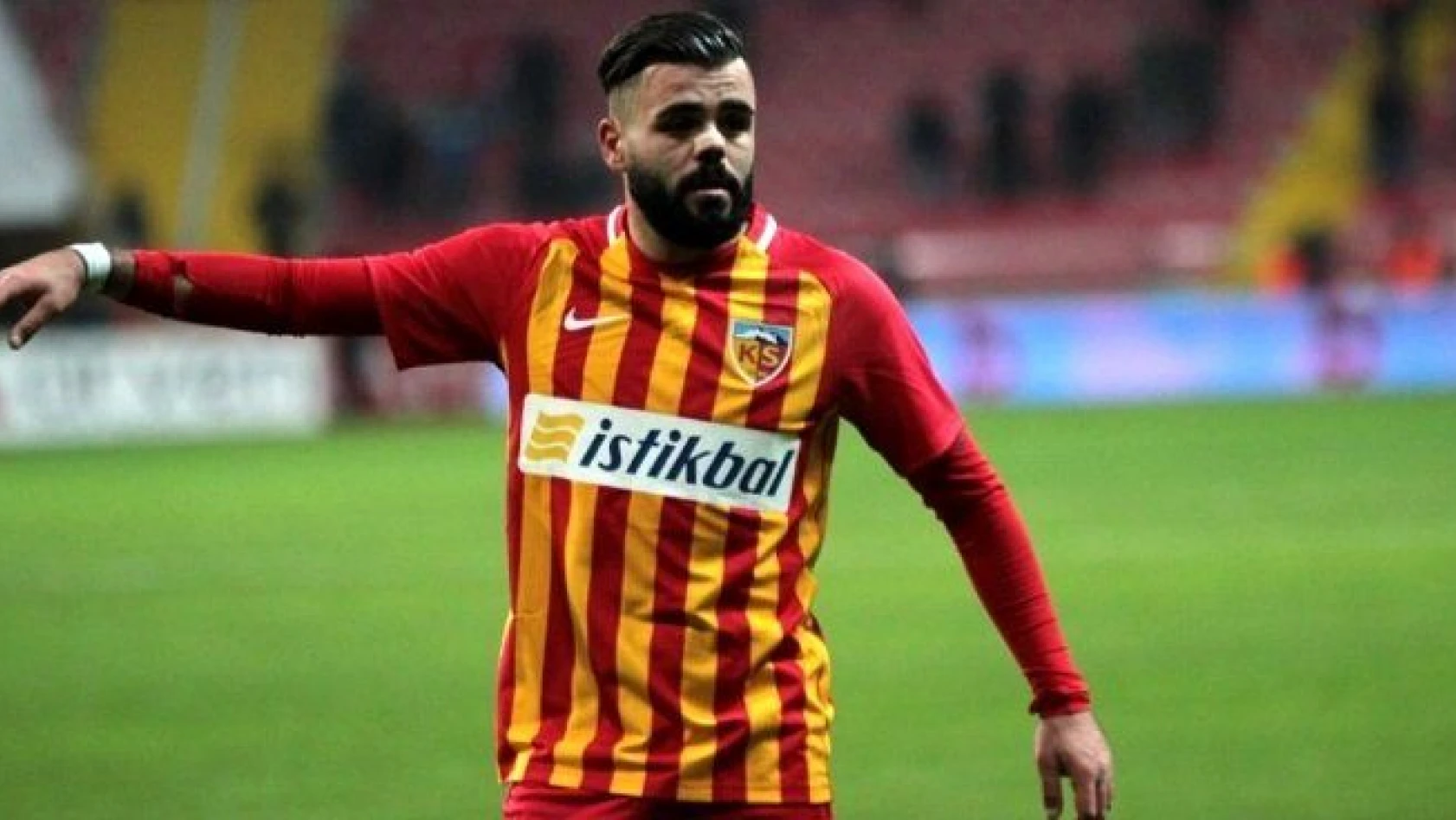 Hasan Hüseyin Acar, 3 hafta sahalardan uzak kalacak