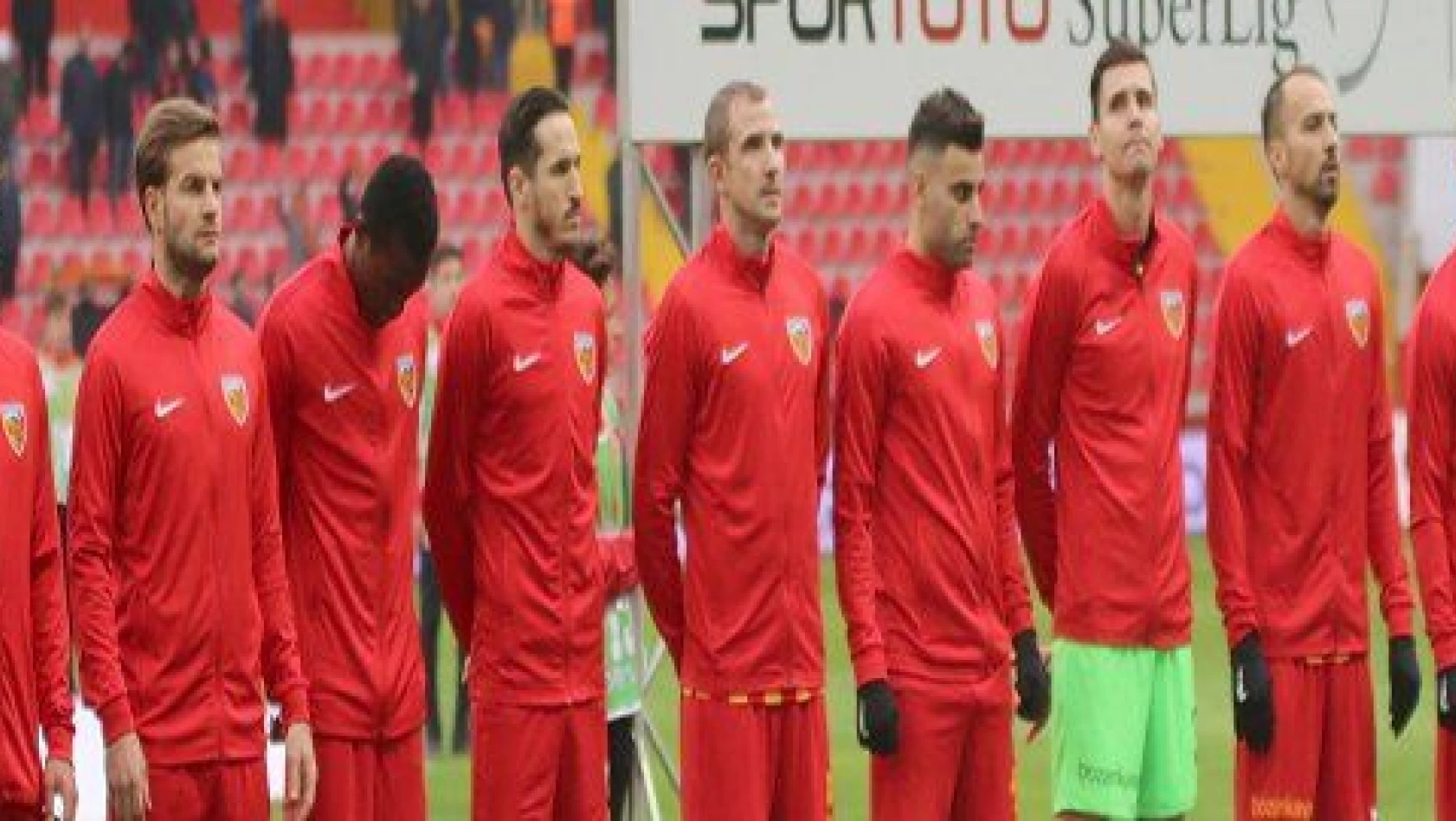 Kayserispor'un ilk yarıdaki yaş ortalaması 27.33 oldu