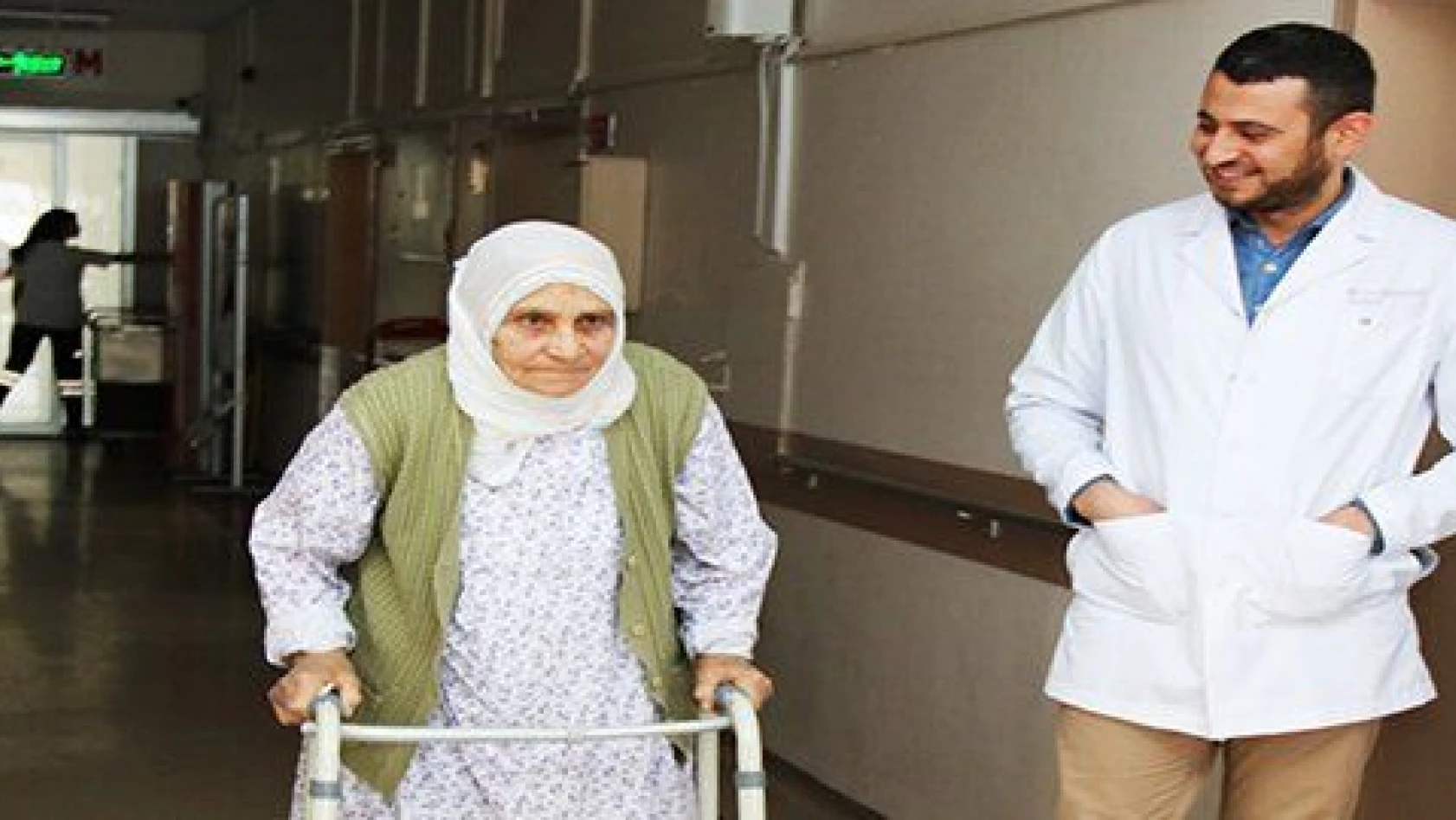 83 Yaşındaki Nazmiye Nine Şifayı Kocatürk Devlet Hastanesi'nde buldu
