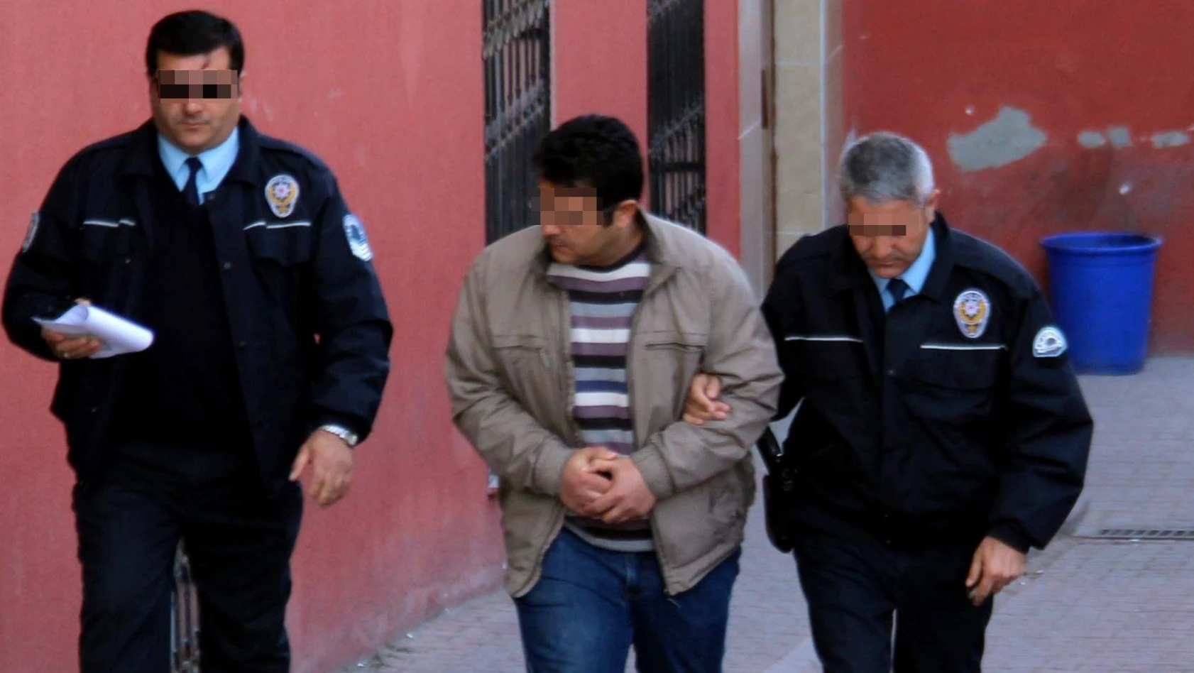 Kayseri'de FETÖ operasyonu: 43 gözaltı