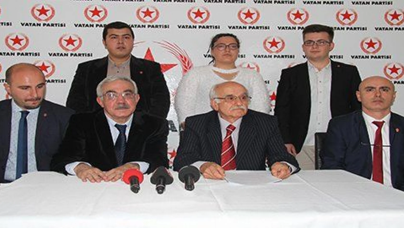 Kayseri'de Vatan Partisi milletvekili adaylarını tanıttı