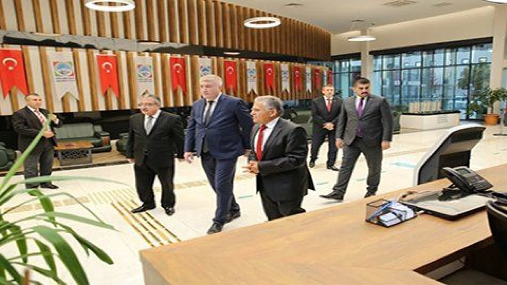 MHP İl Başkanı Serkan Tok'dan Büyükkılıç'a ziyaret 