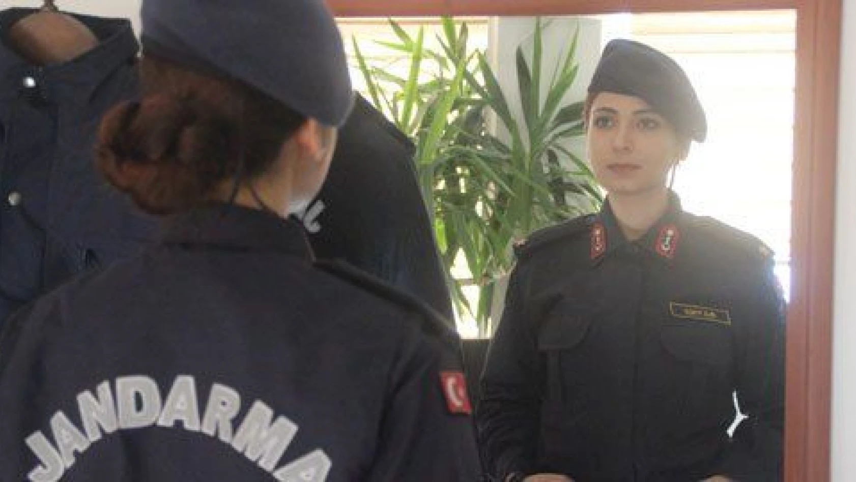 Kayseri'nin ilk ve tek kadın ilçe jandarma komutanı