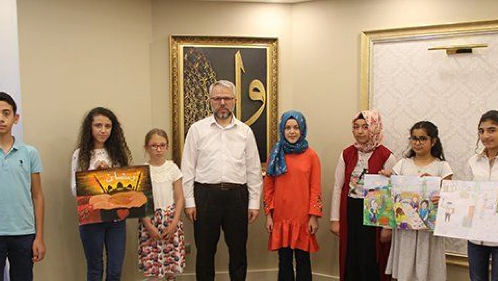 Ramazan ve İnfak Temalı Resim Ve Kompozisyon Yarışması Ödül Töreni Düzenlendi