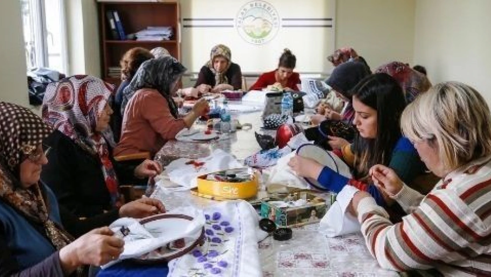 Talas'ta kadınlara yönelik kurslar yeniden başlıyor 