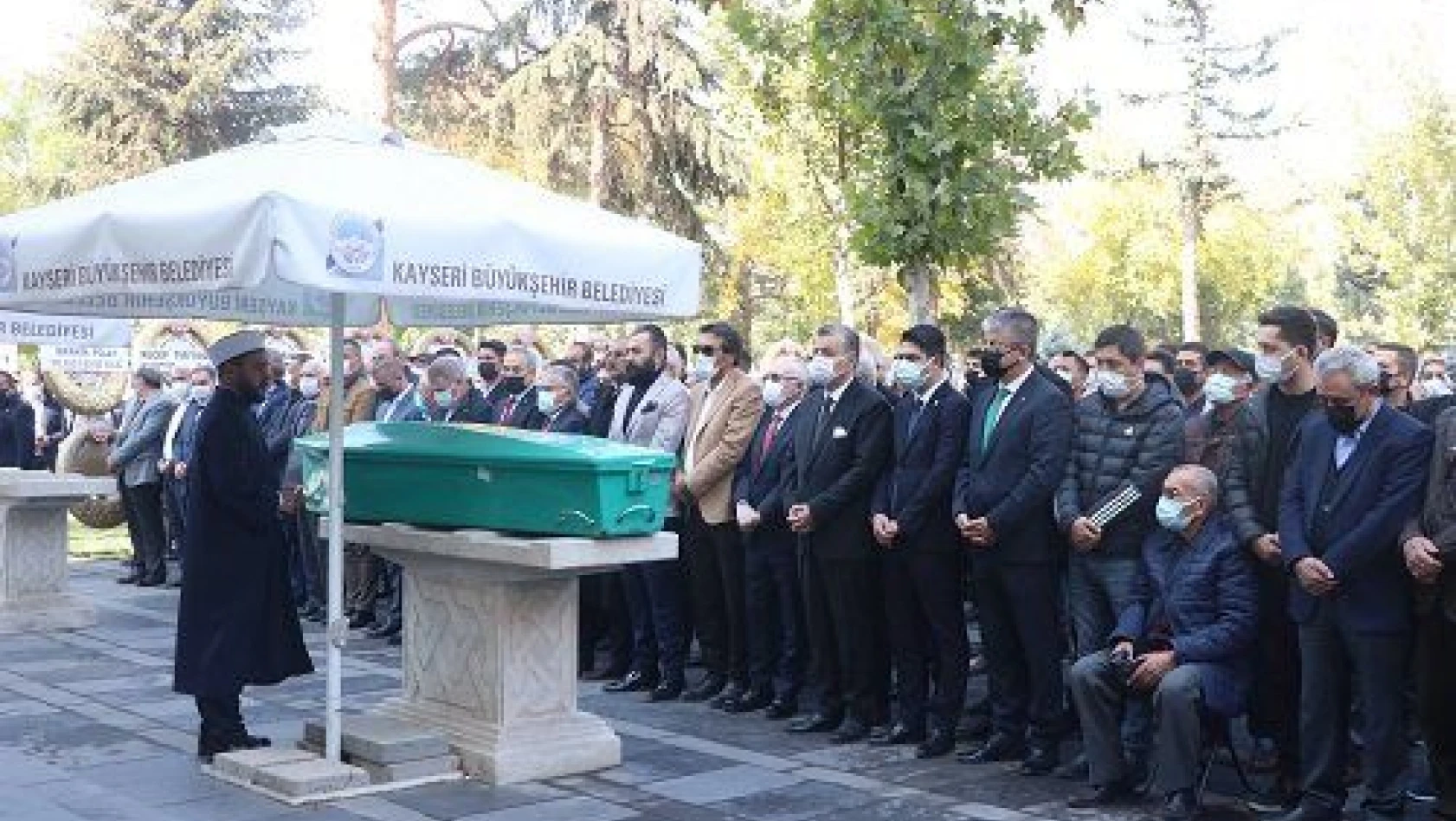 Eski MHP İl Başkanı Şaban Solmaz'ın cenazesi defnedildi