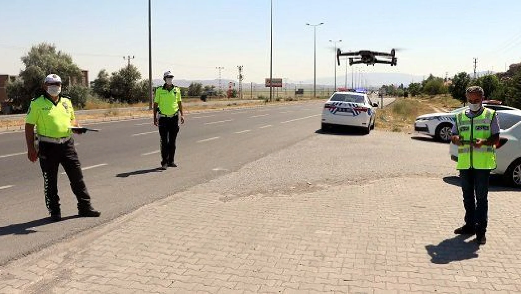 Kayseri polisinden drone ile kırmızı ışık denetimi