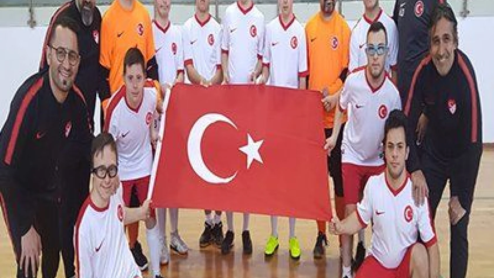 Down Sendromlu Futbol Milli takım kampı Kayseri'de