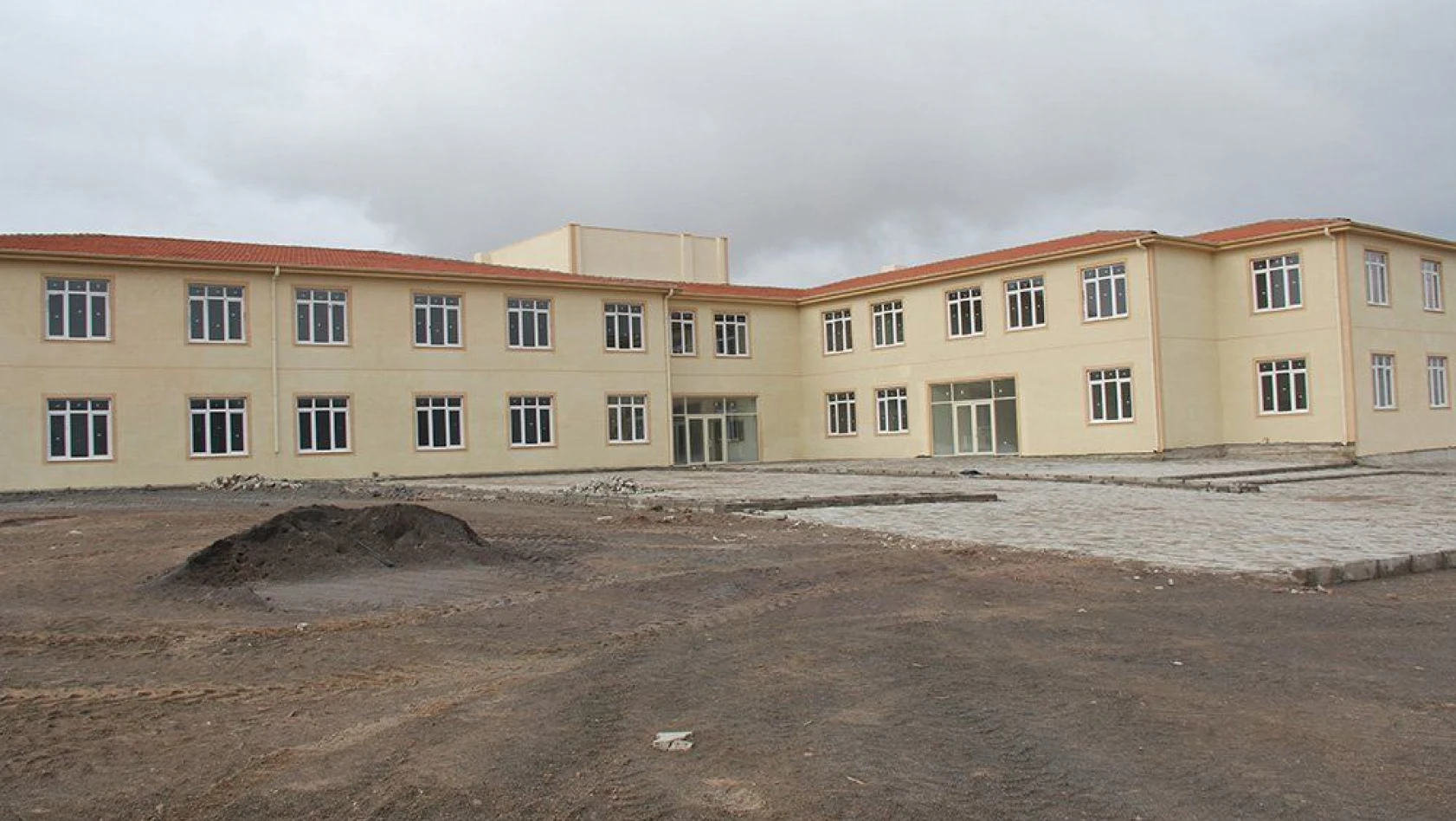 İncesu'da Meslek Yüksekokulu hazırlıkları tüm hızıyla devam ediyor