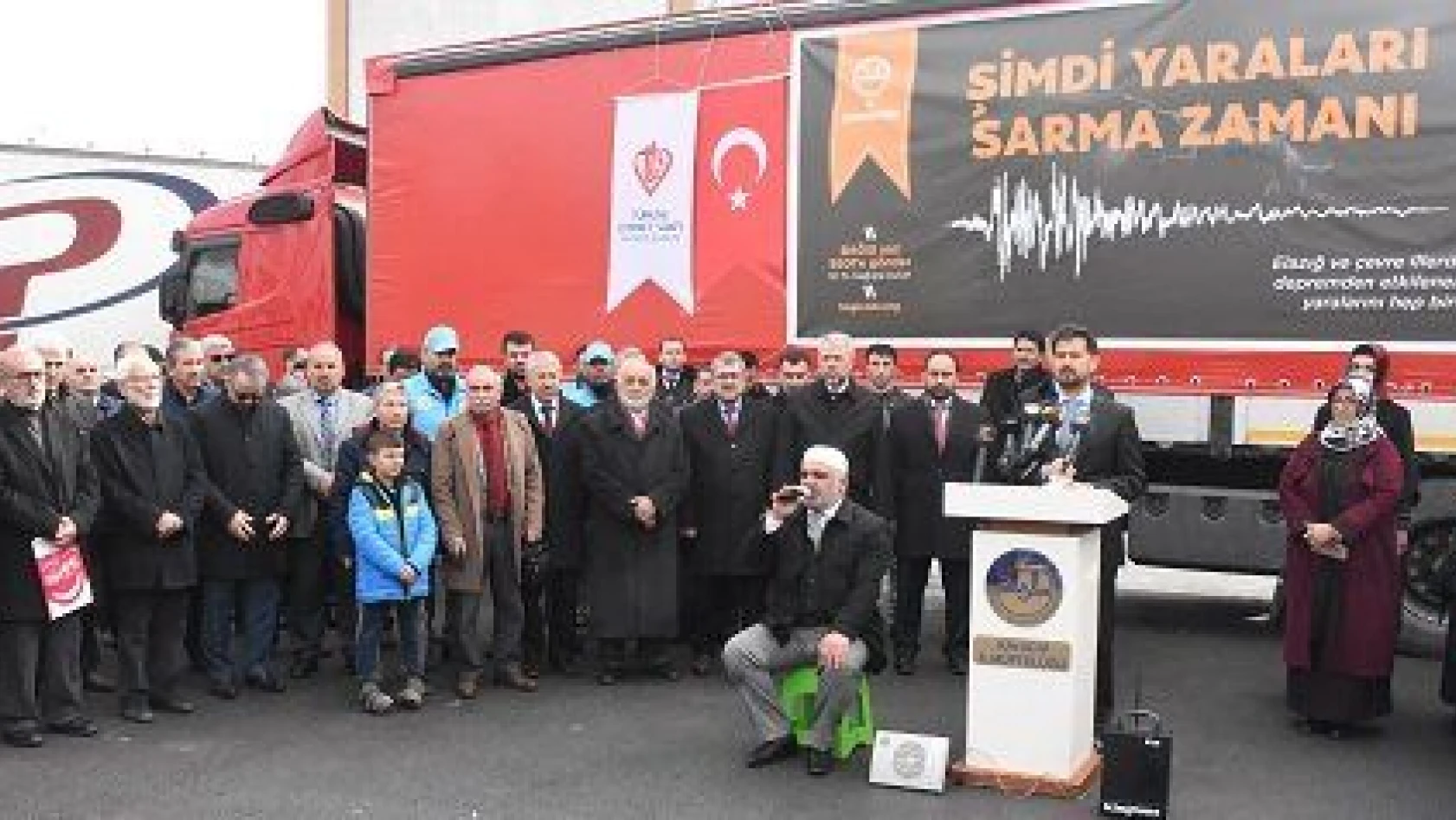 Kayseri ve Kırşehir'den depremzedelere yardım
