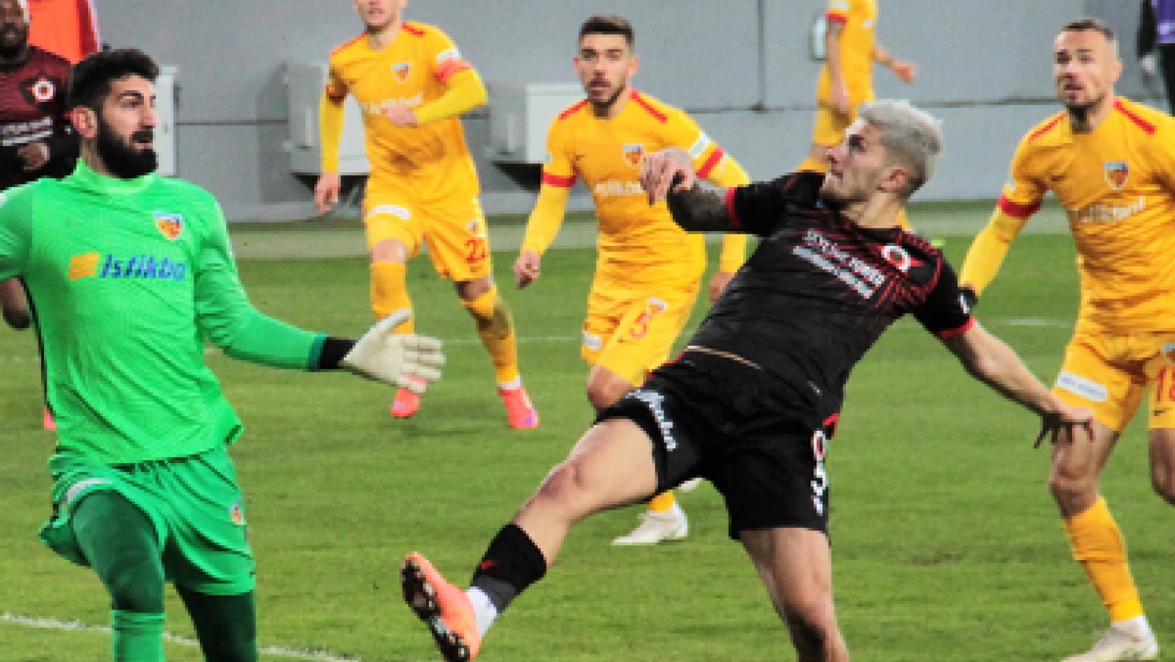 İsmail Çipe 5 maçta 7 gol yedi