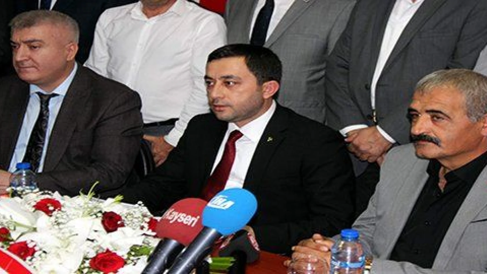 MHP'li Behsat Önder Talas Belediye Başkan aday adaylığını açıkladı 