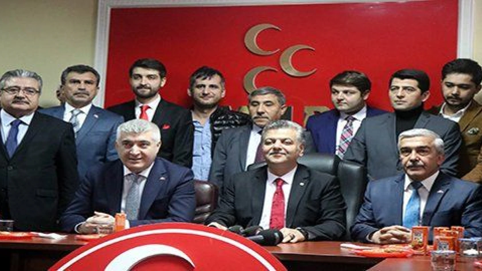 İncetoprak, MHP'den Melikgazi Belediye Başkan aday adaylığını açıkladı 