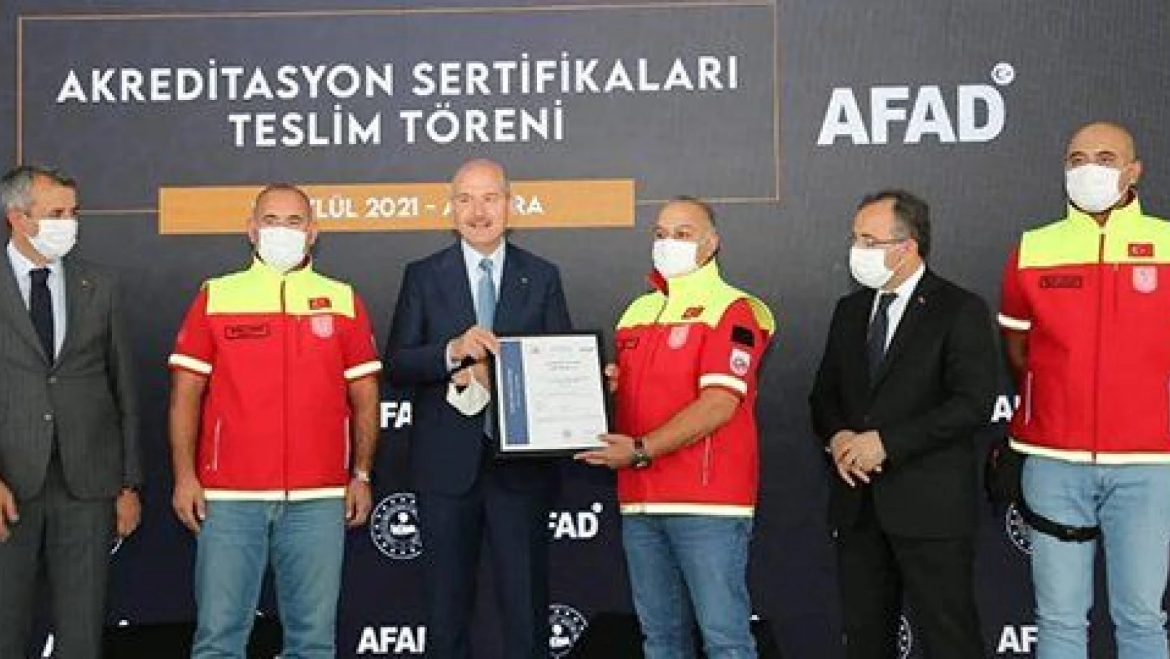 Bakan Soylu'dan Türkuaz'a sertifika