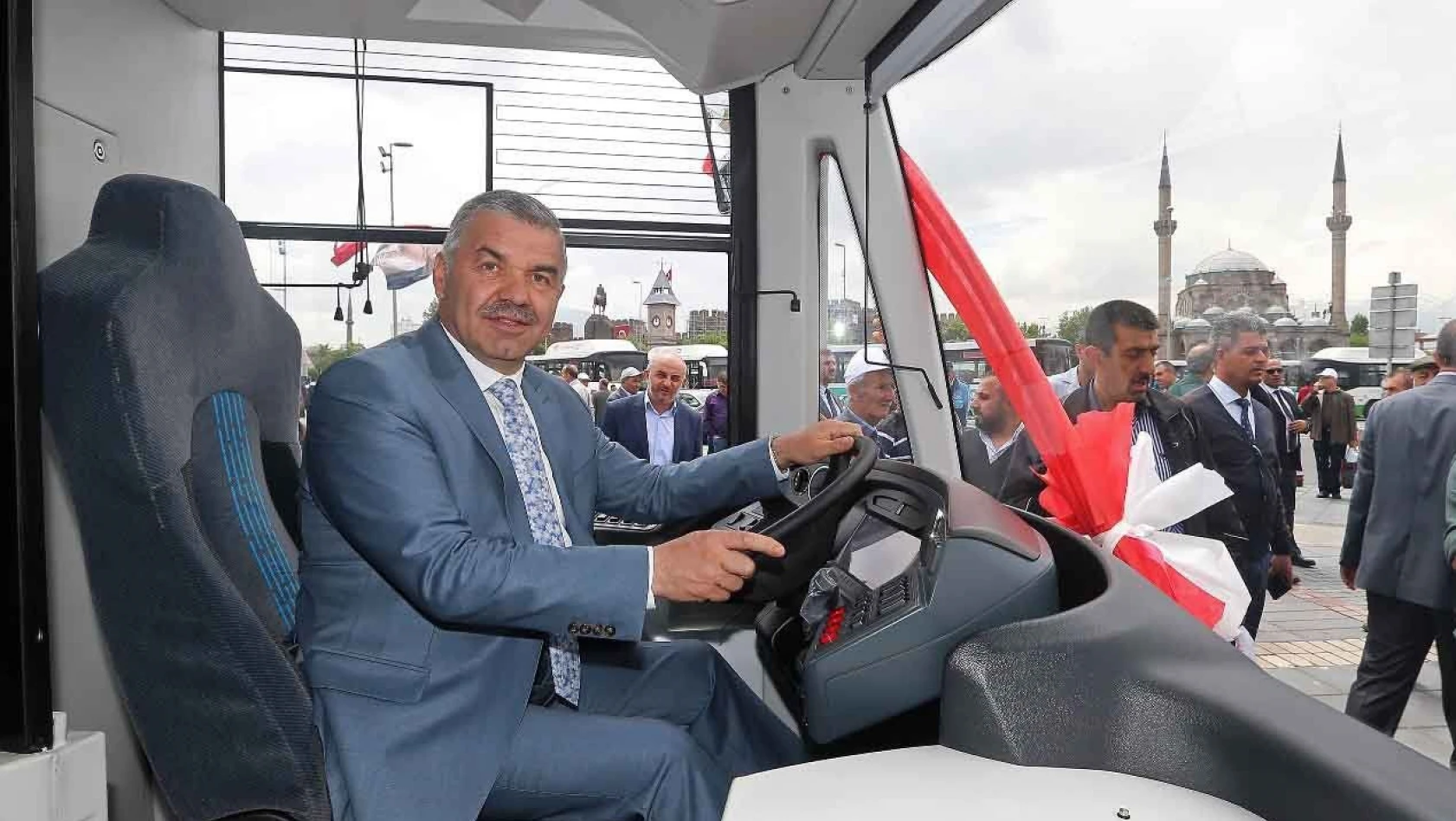 Kayseri Büyükşehir Belediyesi'nin elektrikli otobüs ihalesini Bozankaya kazandı