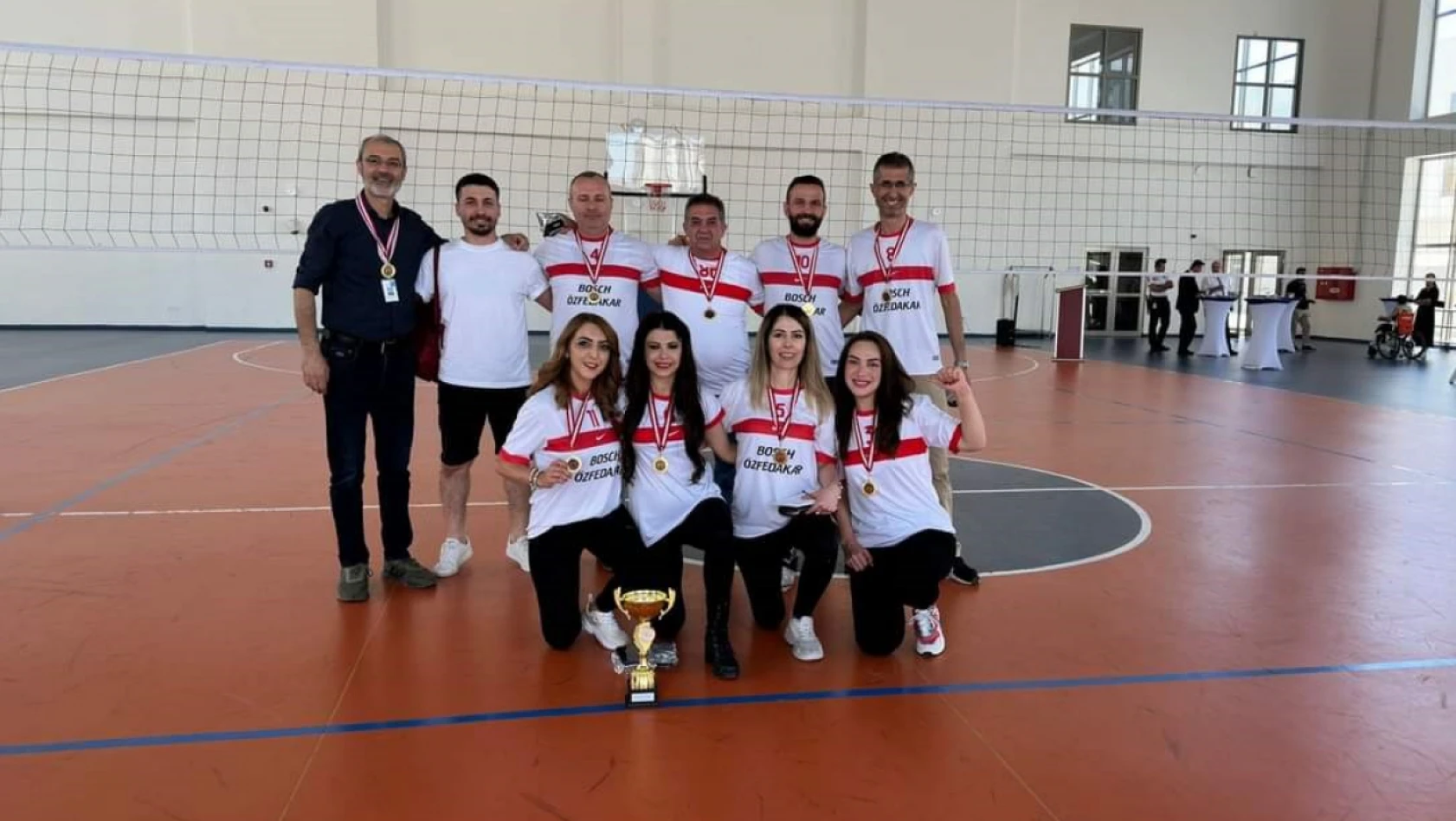 Kayseri Şehir Hastanesi voleybol turnuvası düzenledi