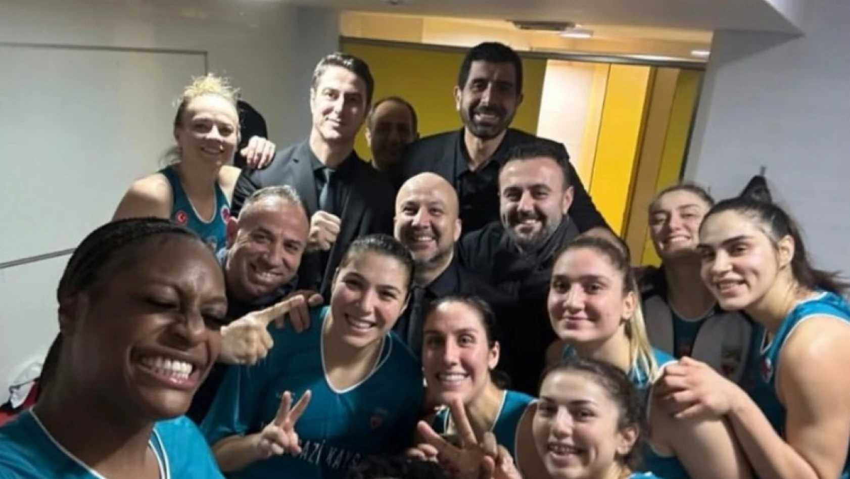 Melikgazi Kayseri Basketbol Avrupa'da son 16 turunda! (63-76)