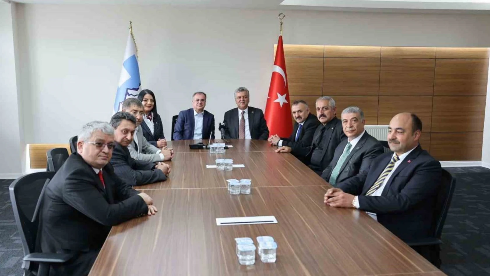MHP'li adaylardan Özdoğan'a ziyaret