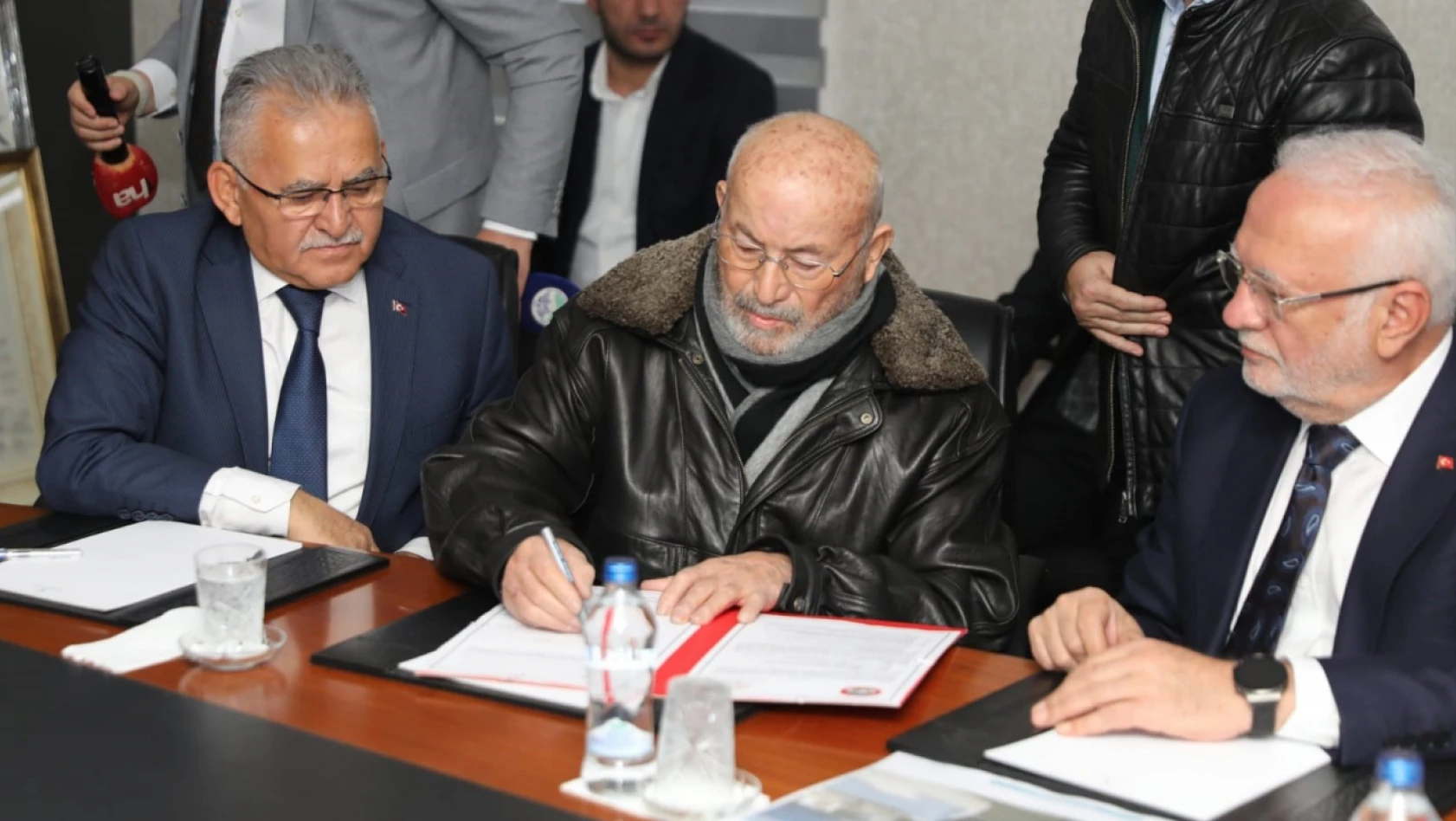 Osman Ulubaş'ın Katkısıyla Yeni Okul İçin Protokol İmzalandı