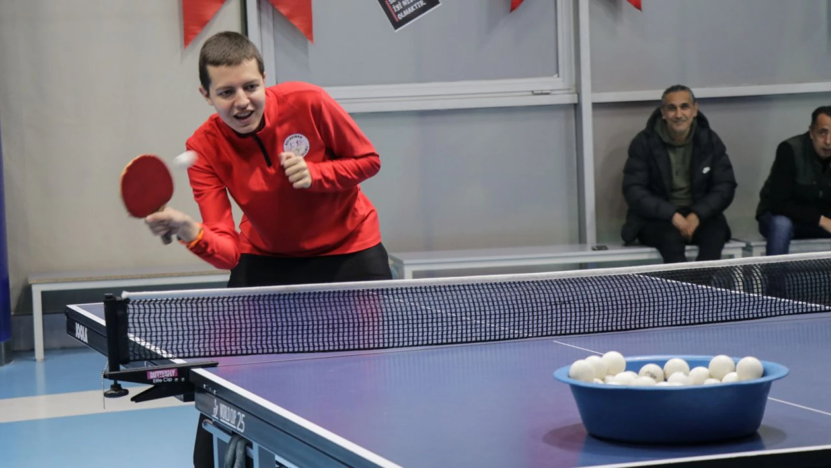 Otizmli Rıza, masa tenisinde Türkiye şampiyonluğu hedefliyor