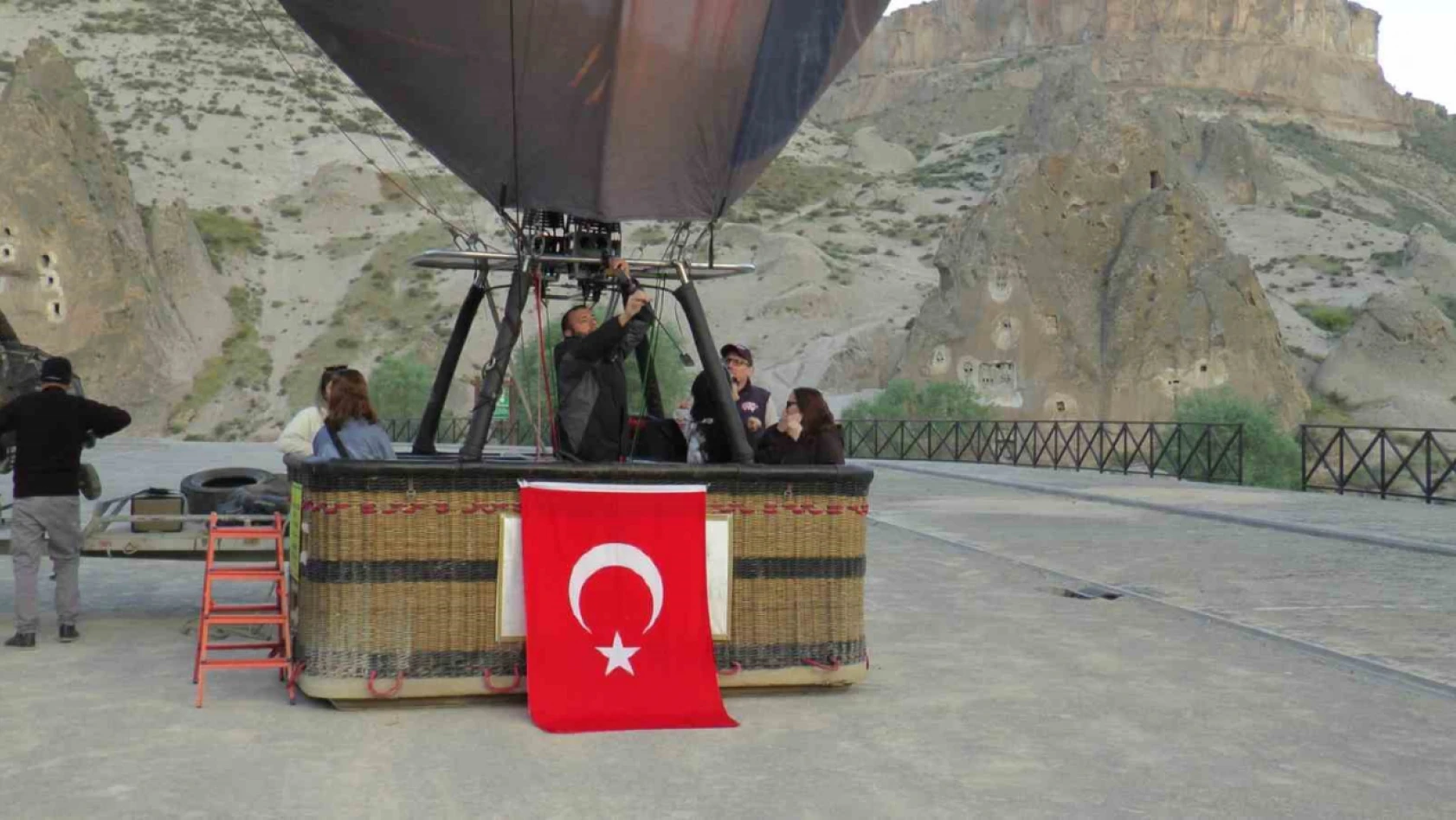 Soğanlı'da Türk Bayrakları havalandı