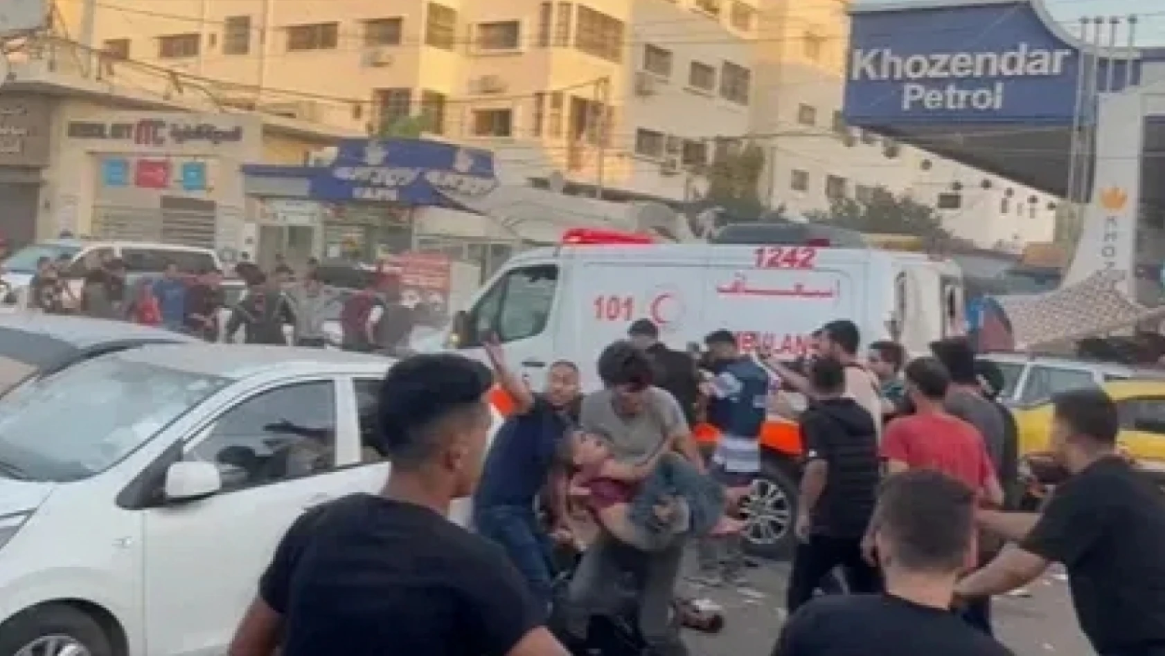 Son dakika - İsrail bombardımana devam ediyor - Onlarca yaralı!